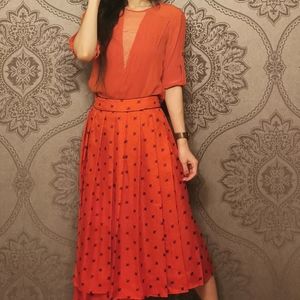 BCBG MaxAzria 100% silk blouse